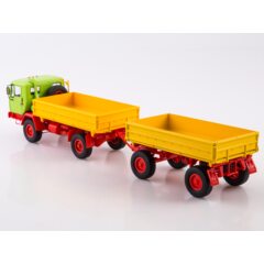 1:43 Масштабная модель КАЗ-4540 с прицепом ГКБ-8535