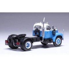 1:64 Масштабная модель седельный тягач MACK B61 1953 Light Blue/White