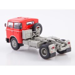 1:43 Масштабная модель Skoda-706 MTTN седельный тягач