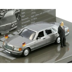 1:43 Масштабная модель Mercedes-Benz 500 SEL (W126) 1989 'Helmut Kohl'