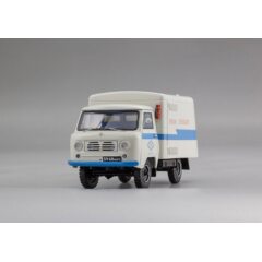 1:43 Масштабная модель Ульяновский 450Д "РА-10" - Москва 1965г. машина для разогрева асфальта