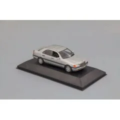 1:43 Масштабная модель Mercedes-Benz C220 (W202), silver