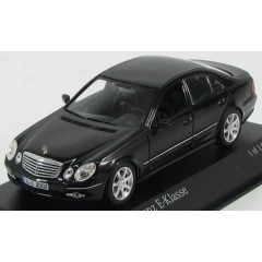 1:43 Масштабная модель Mercedes-Benz E-Class (W211) 2006 Black Metallic