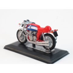 1:24 Масштабная модель MV Agusta 750S