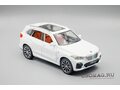 BMW X5, белый