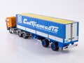 1:43 Масштабная модель Volvo F12 с полуприцепом Fruehauf Savoyarde