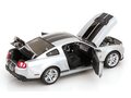 1:18 Масштабная модель FORD Mustang Shelby GT500 2011 Ingot Silver with Black Stripes