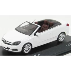 1:43 Масштабная модель Opel Astra Twintop Cabriolet 2006 White