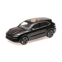 1:18 Масштабная модель Porsche Cayenne Turbo S - 2017 (black)