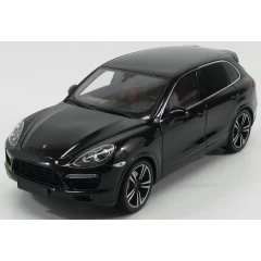 1:18 Масштабная модель Porsche Cayenne Turbo S 2012 Black Metallic