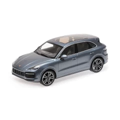 1:18 Масштабная модель Porsche Cayenne Turbo S - 2017 (blue met)