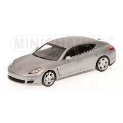 1:43 Масштабная модель PORSCHE PANAMERA S HYBRID - 2011 - SILVER METALLIC