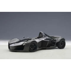 1:18 Масштабная модель Bac Mono 2011 [с открывающися капотом] (black metallic)