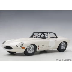 1:18 Масштабная модель Jaguar Lightweight E-Type 2015 (white)