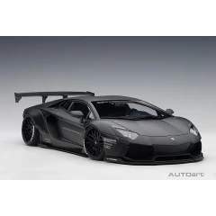 1:18 Масштабная модель Lamborghini Aventador LB Performance 2015 (matt black)
