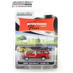 1:64 Масштабная модель CHEVROLET Tahoe LS 4x4 2023 Radiant Red