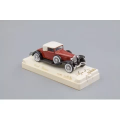 1:43 Масштабная модель Cord Coupe (red/black)
