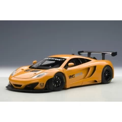 1:18 Масштабная модель McLaren MP4-12C GT3 Presentation Car 2011 Orange Metallic