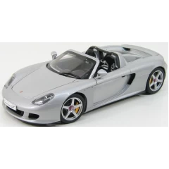 1:18 Масштабная модель Porsche Carrera GT Silver with Black Interior