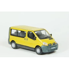 1:43 Масштабная модель Renault Trafic Minibus (yellow)
