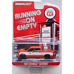 1:64 Масштабная модель CHEVROLET Silverado "Phillips 66" 2023 Red/White